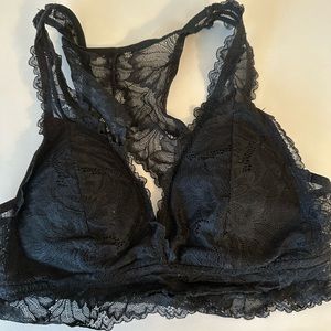 Cute black lace bralette with slight removable padding